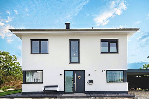 4b448df1_portraitblock4