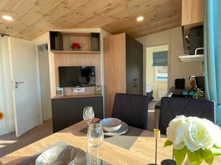 Fertighaus Chalet One von Easy Homes - Tiny- & Modulhäuser Schlüsselfertig ab 89900€, Bungalow Innenansicht 2