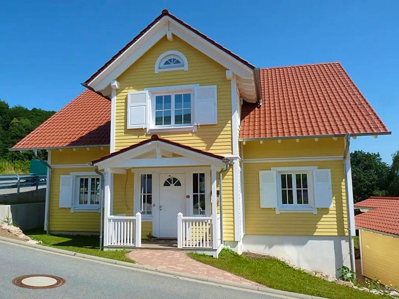 Baupartner SZwei Holzhäuser