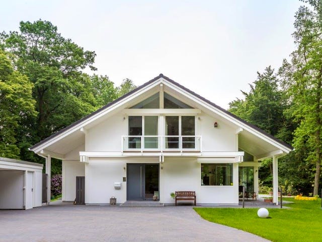 Fertighaus Ästhetik von Meisterstück-HAUS, Fachwerk Außenansicht 4