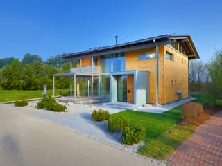 Fertighaus Alpenchic von Bau-Fritz Schlüsselfertig ab 780000€, Satteldach-Klassiker Außenansicht 2