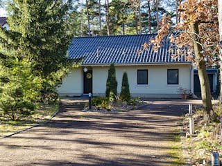 Massivhaus Weißensee von Aye-Bau Schlüsselfertig ab 399400€, Bungalow Außenansicht 4