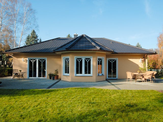 Fertighaus Libereco von Fingerhut Haus Schlüsselfertig ab 405065€, Bungalow Außenansicht 2