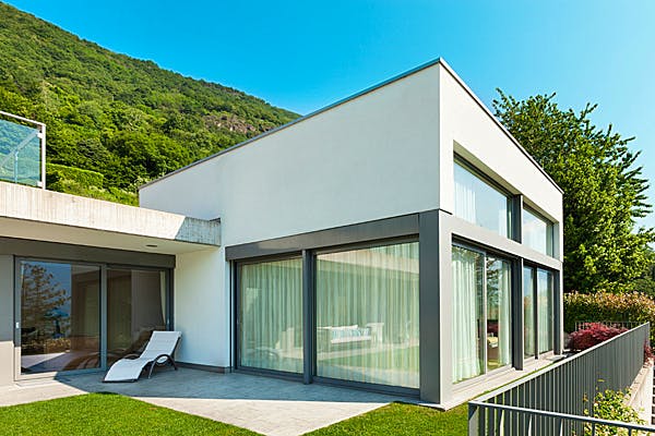 b54ef278_portraitblock1