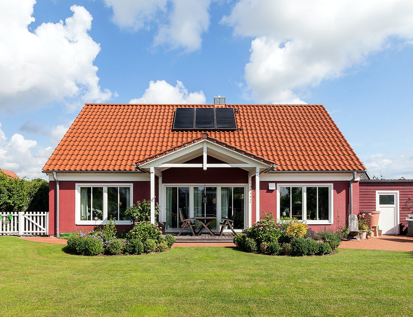 Fertighaus Scharmbeck von Bardowicks.Haus und Holzbau Schlüsselfertig ab 480000€, Satteldach-Klassiker Außenansicht 1