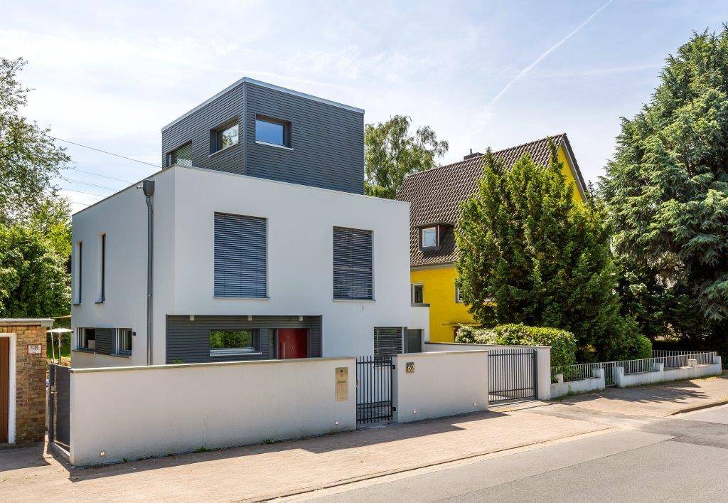Fertighaus Bauen auf engstem Raum von Meisterstück-HAUS, Cubushaus Außenansicht 1