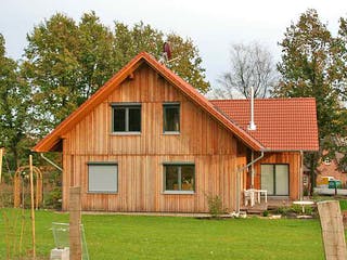 Fertighaus Irina (KfW-Effizienzhaus 40 EE) von Dammann-Haus Schlüsselfertig ab 491900€, Satteldach-Klassiker Außenansicht 2