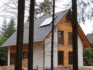 Fertighaus Isa (KfW-Effizienzhaus 40 EE) von Dammann-Haus Schlüsselfertig ab 297700€, Satteldach-Klassiker Außenansicht 1