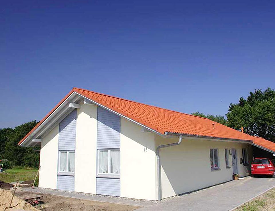 Fertighaus Rosi (KfW-Effizienzhaus 40 EE) von Dammann-Haus Schlüsselfertig ab 362500€, Bungalow Außenansicht 2
