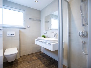 Massivhaus ICON 4 mit Satteldach von Dennert Massivhaus Ausbauhaus ab 263170€, Satteldach-Klassiker Innenansicht 2