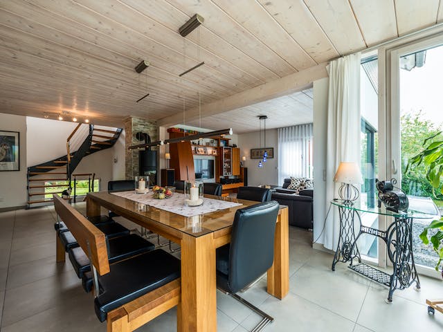 Blockhaus D176 Becker von Frammelsberger R. Ingenieur-Holzbau, Satteldach-Klassiker Innenansicht 2