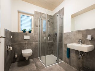 Blockhaus D183 MH Mülheim-Kärlich von Frammelsberger R. Ingenieur-Holzbau, Satteldach-Klassiker Innenansicht 7