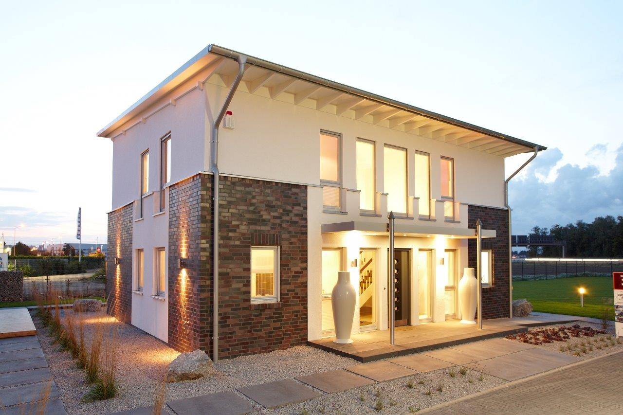Fertighaus Diana - MH Köln-Frechen von GUSSEK HAUS Schlüsselfertig ab 463400€, Pultdachhaus Außenansicht 1