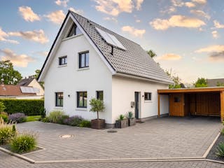 Massivhaus Satteldach 148 von AMR-Wohnbau Schlüsselfertig ab 321000€, Satteldach-Klassiker Außenansicht 2