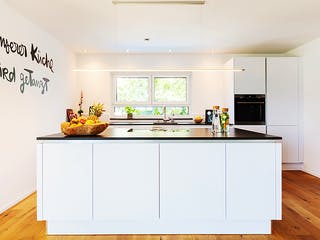 Fertighaus Haus John von Fertighaus WEISS Schlüsselfertig ab 580723€, Satteldach-Klassiker Innenansicht 5