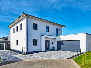 Fertighaus Haus Leicht von Fertighaus WEISS Schlüsselfertig ab 437641€, Stadtvilla Außenansicht 2