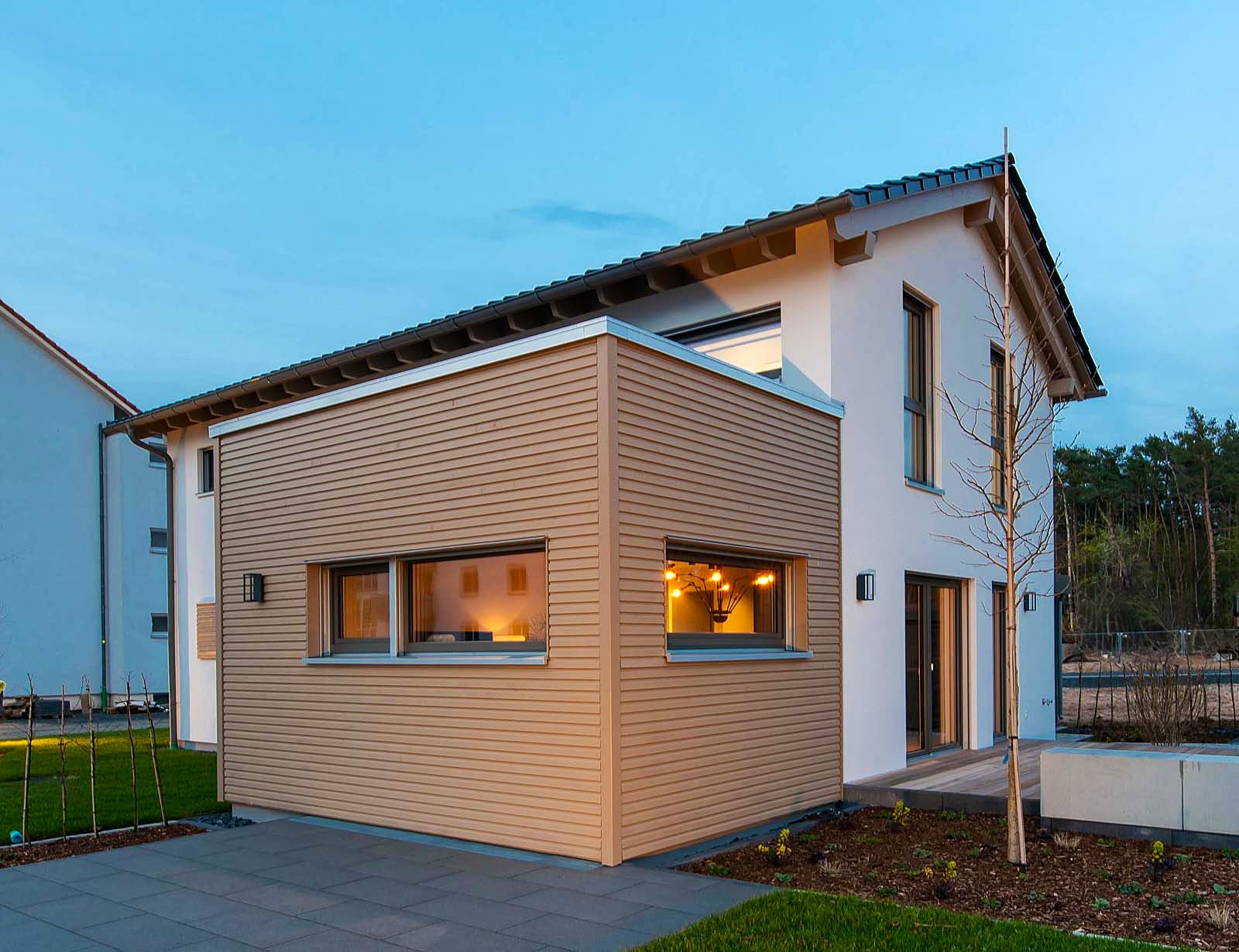 Fertighaus MH Babenhaus - TALO 110 von FingerHaus Schlüsselfertig ab 369793€, Satteldach-Klassiker Außenansicht 2