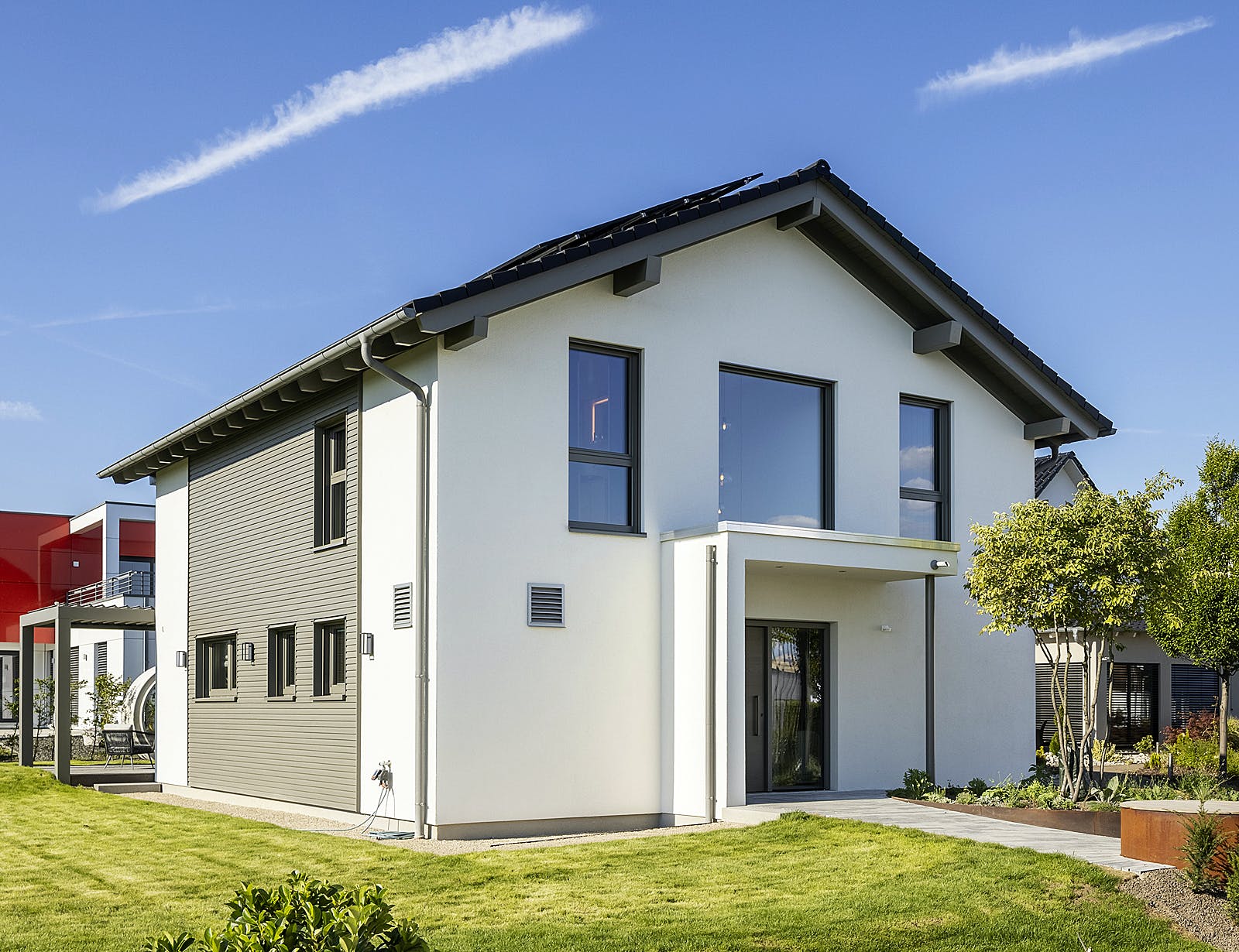 Fertighaus MH Nürnberg - ARTIS 300 von FingerHaus Schlüsselfertig ab 433807€, Satteldach-Klassiker Außenansicht 2