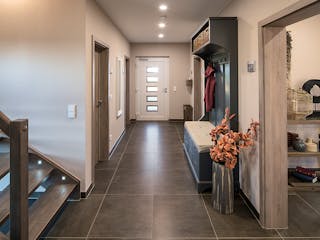 Fertighaus MH Leipzig - UNO 2.0 200 B S180 von FingerHaus Schlüsselfertig ab 375877€, Satteldach-Klassiker Innenansicht 4