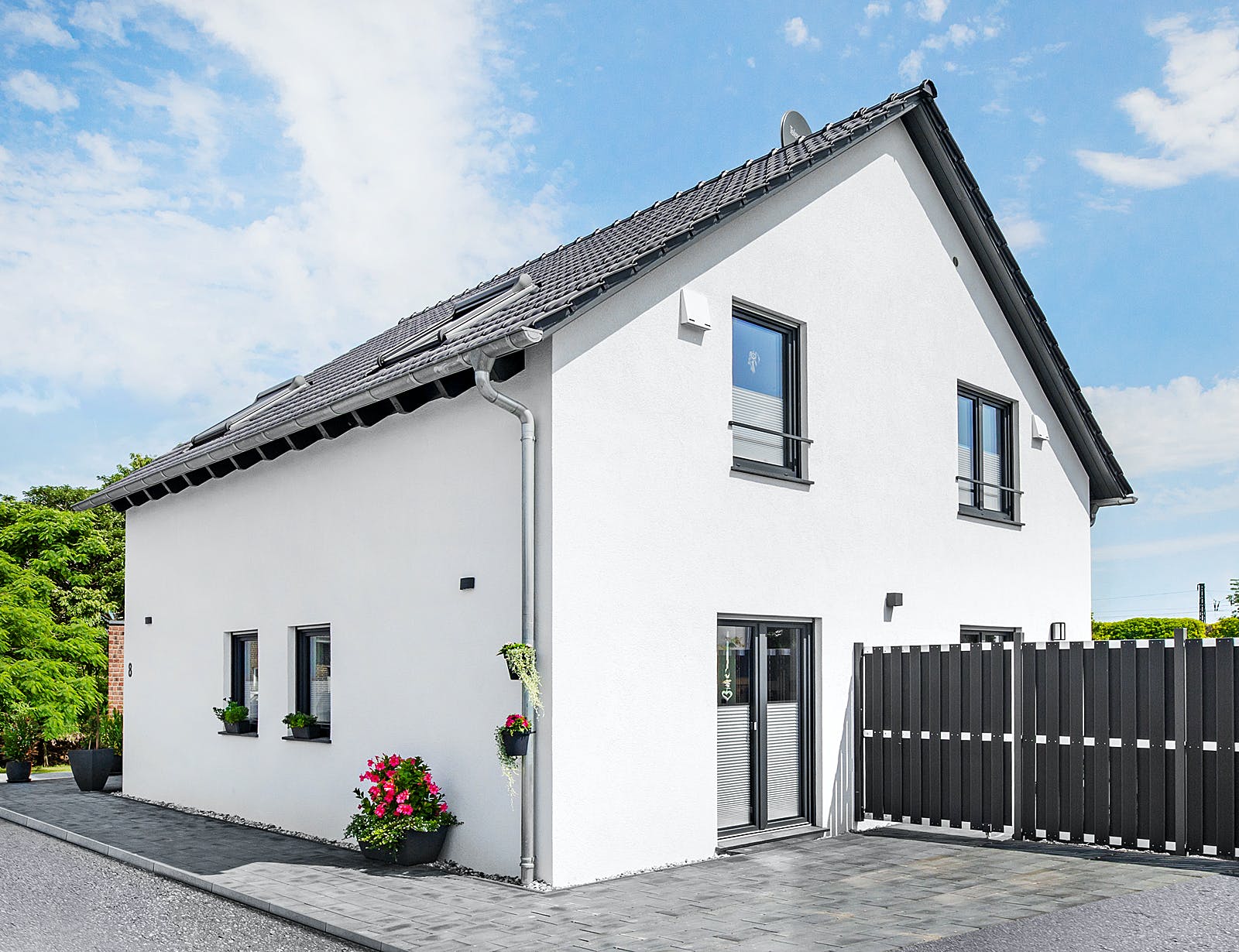 Fertighaus Filino von Fingerhut Haus, Satteldach-Klassiker Außenansicht 2