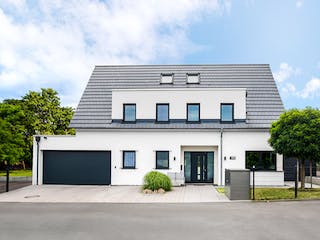 Fertighaus Klino von Fingerhut Haus Schlüsselfertig ab 866070€, Satteldach-Klassiker Außenansicht 4