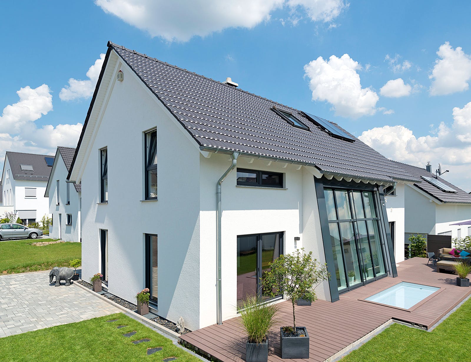 Fertighaus Luma von Fingerhut Haus Schlüsselfertig ab 486875€, Satteldach-Klassiker Außenansicht 1