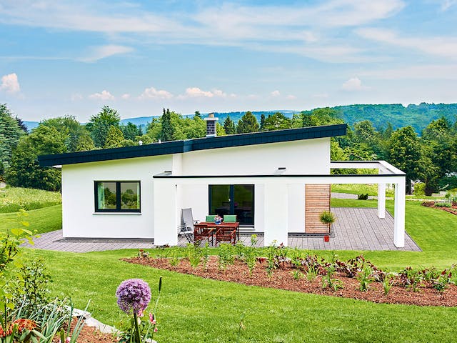 Fertighaus Nivelo von Fingerhut Haus Schlüsselfertig ab 481983€, Bungalow Außenansicht 2