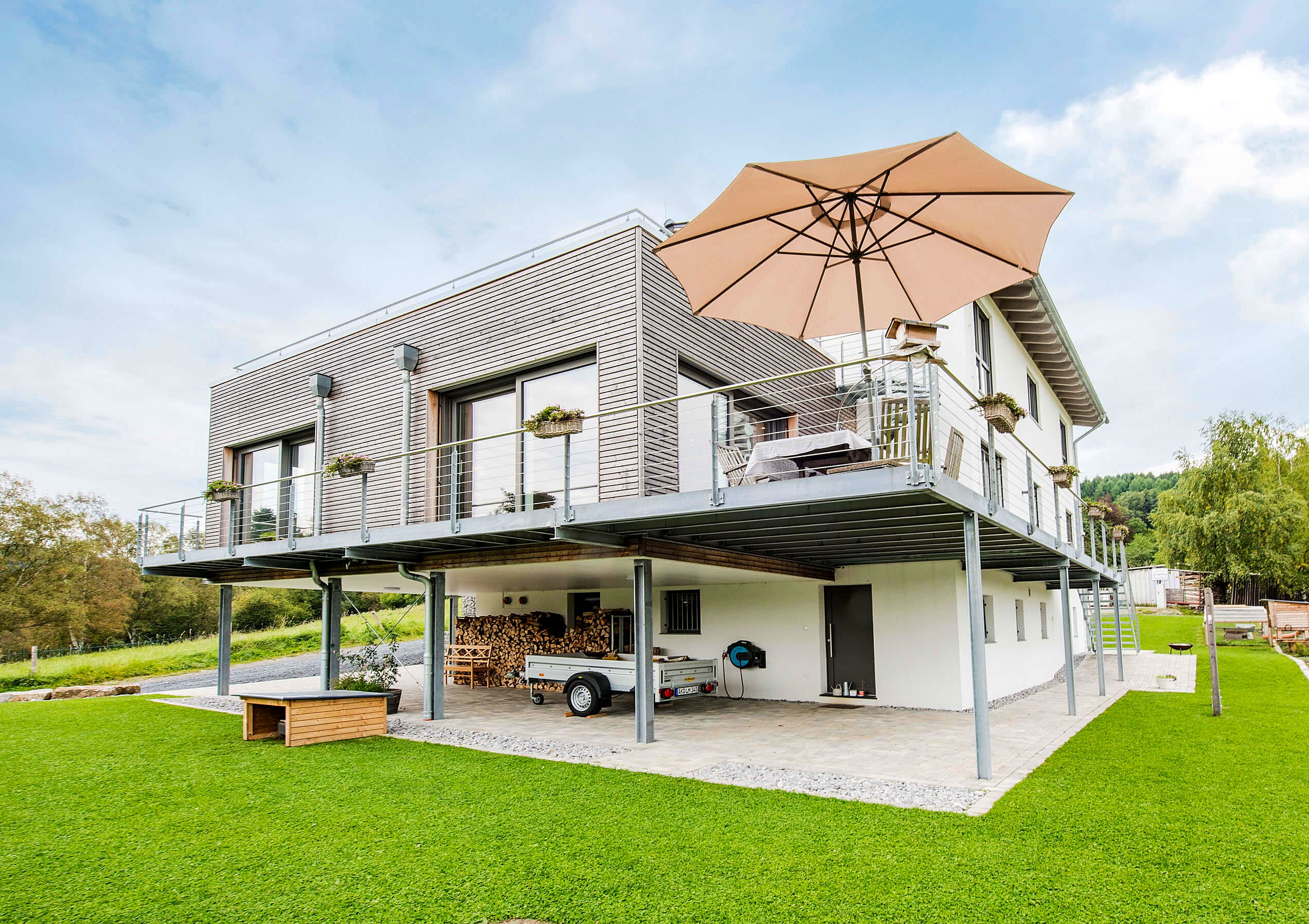 Fertighaus Novium von Fingerhut Haus Schlüsselfertig ab 710542€, Satteldach-Klassiker Außenansicht 2