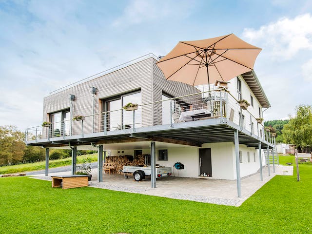 Fertighaus Novium von Fingerhut Haus Schlüsselfertig ab 710542€, Satteldach-Klassiker Außenansicht 2