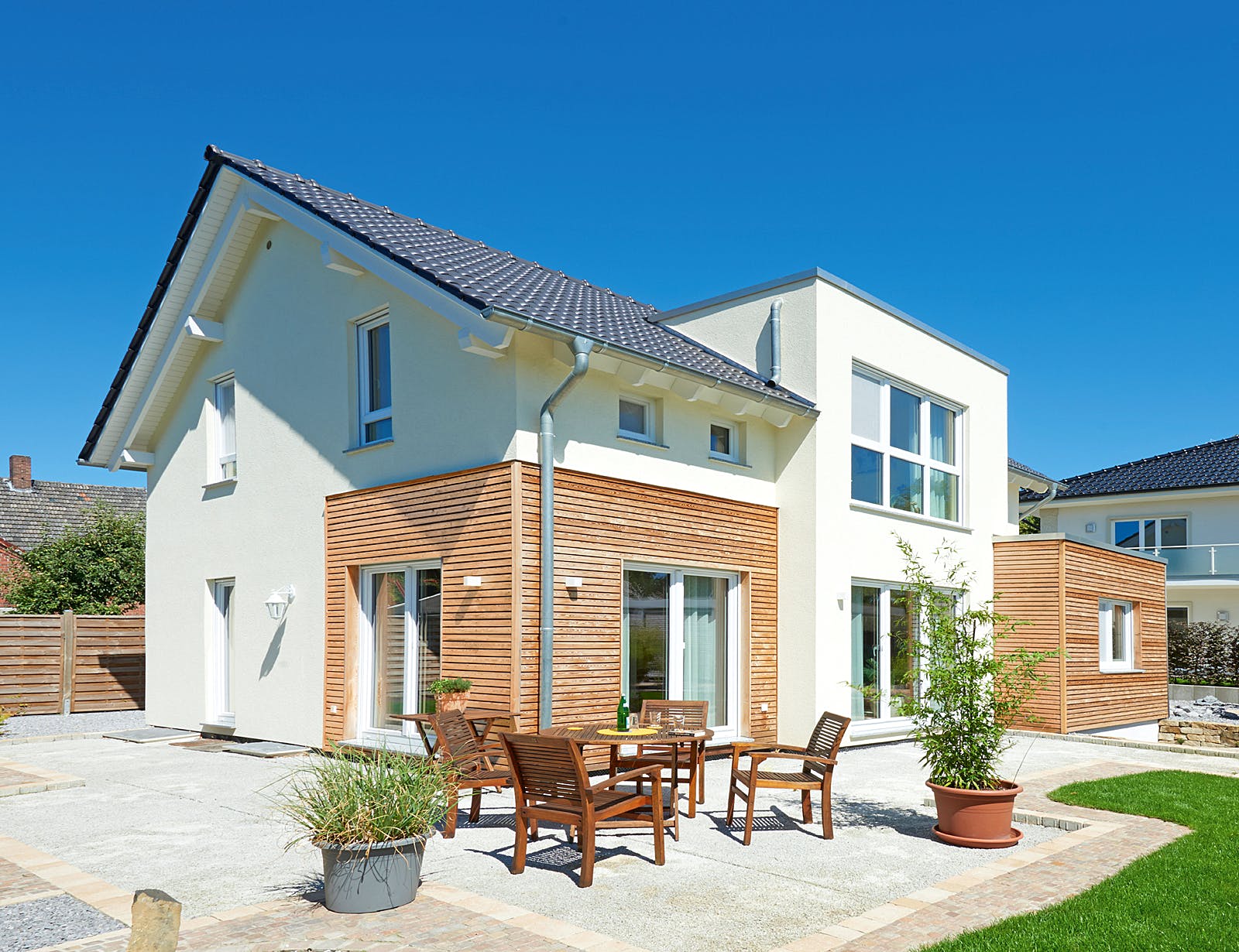 Fertighaus Solaris von Fingerhut Haus Schlüsselfertig ab 464116€, Satteldach-Klassiker Außenansicht 1