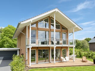 Fertighaus F241 - Kirsch von Fluck Holzbau Schlüsselfertig ab 560000€, Satteldach-Klassiker Außenansicht 2