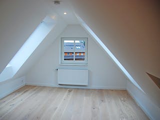 Fertighaus Fittis Winkel von Fuhrberger Zimmerei Betriebsges. mbH, Fachwerk Innenansicht 10