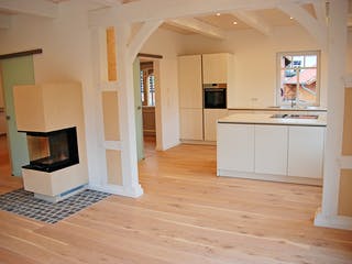 Fertighaus Fittis Winkel von Fuhrberger Zimmerei Betriebsges. mbH, Fachwerk Innenansicht 3