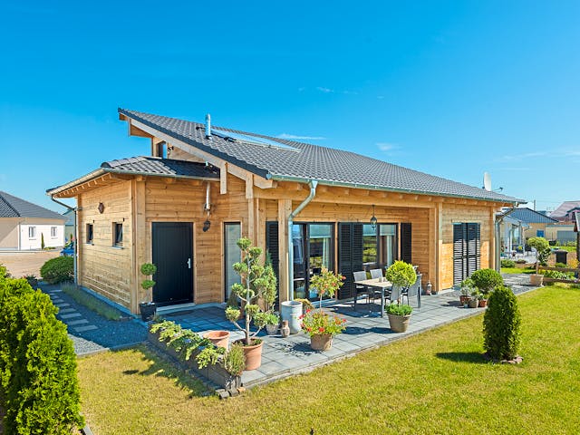 Blockhaus Neffelbach von Fullwood Wohnblockhaus Ausbauhaus ab 300000€, Pultdachhaus Außenansicht 1