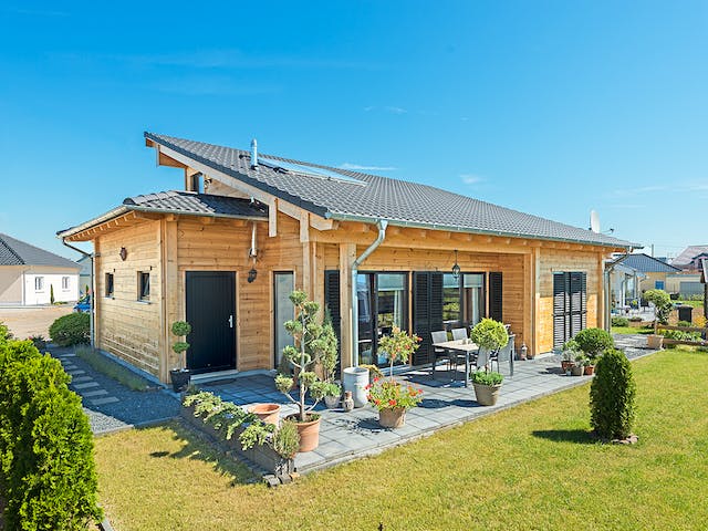 Blockhaus Neffelbach von Fullwood Wohnblockhaus Ausbauhaus ab 220000€, Pultdachhaus Außenansicht 1