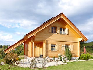 Blockhaus Gomadingen von Rems-Murr-Holzhaus Ausbauhaus ab 263329€, Satteldach-Klassiker Außenansicht 1