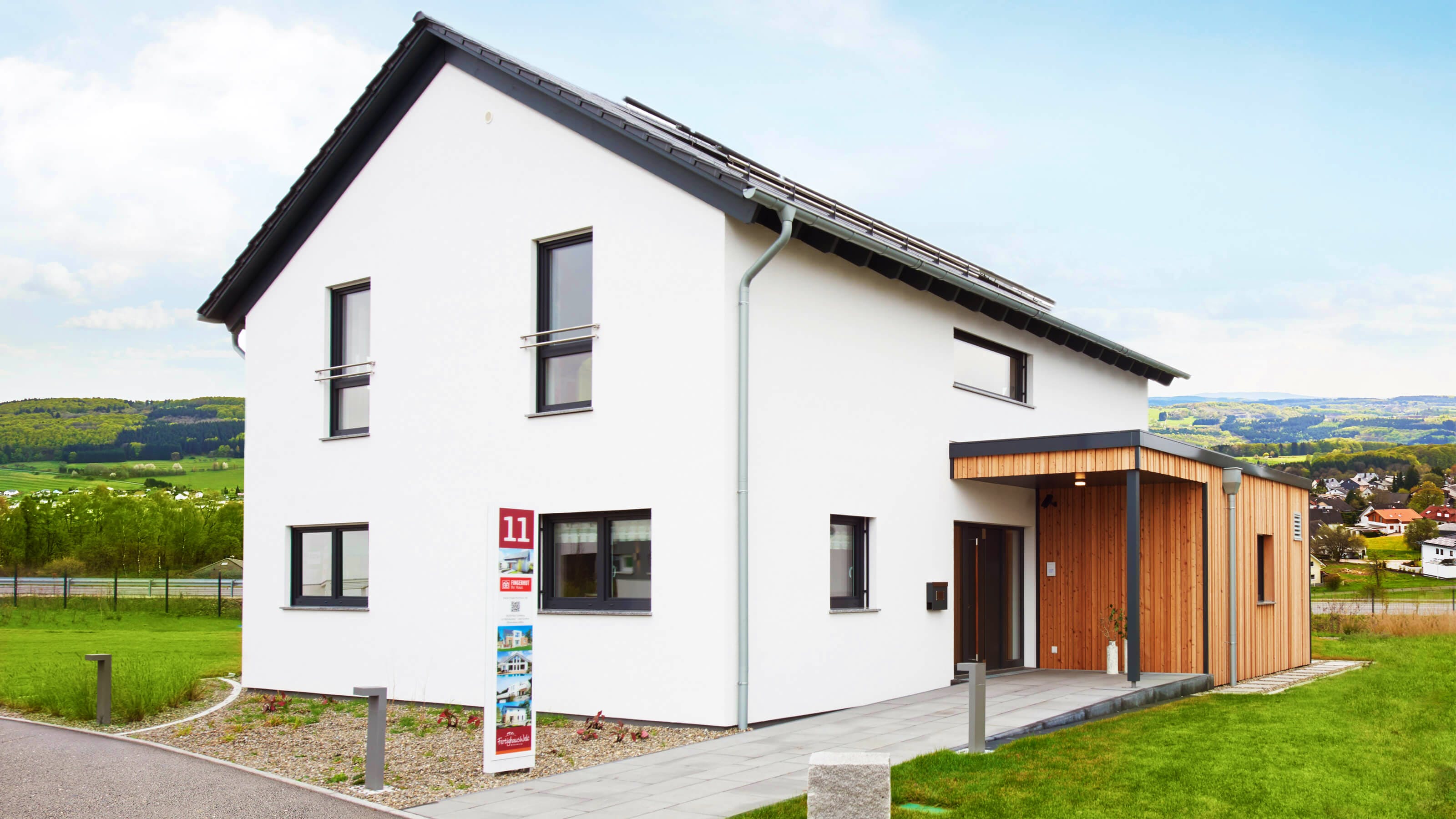 Fertighaus Günzburg von Fingerhut Haus Schlüsselfertig ab 565278€, Satteldach-Klassiker Außenansicht 2