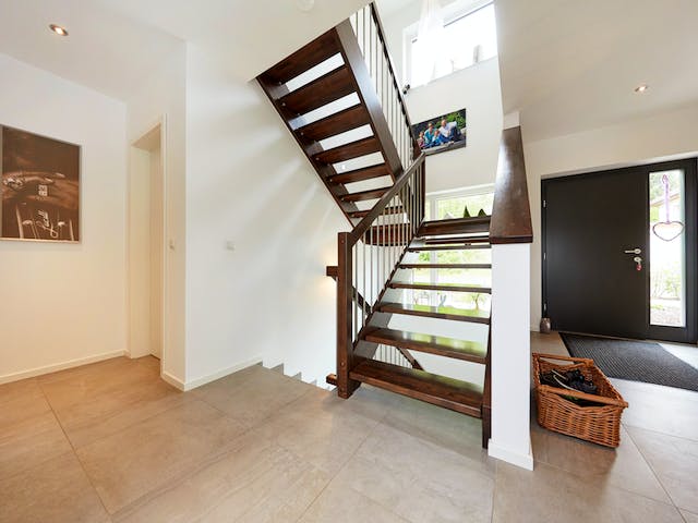 Fertighaus Hellerberge von GUSSEK HAUS Schlüsselfertig ab 592700€, Satteldach-Klassiker Innenansicht 3