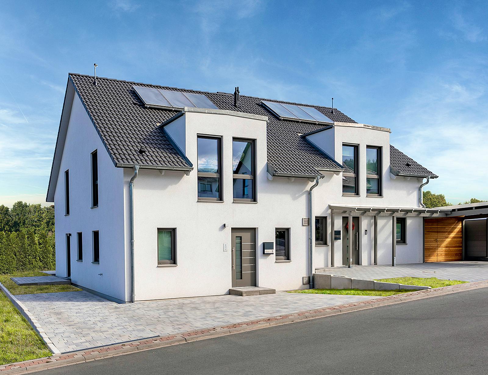 Fertighaus Doppelhaus 35-130 von Hanse Haus Schlüsselfertig ab 352364€, Satteldach-Klassiker Außenansicht 1