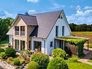 Fertighaus Variant 45-175 von Hanse Haus Schlüsselfertig ab 429096€, Satteldach-Klassiker Außenansicht 1