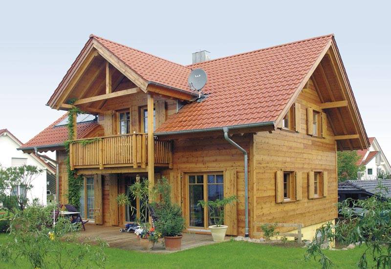 Blockhaus B136 Hodapp von Frammelsberger R. Ingenieur-Holzbau, Blockhaus Außenansicht 1