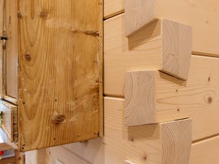 Blockhaus B138 Görlitz von Frammelsberger R. Ingenieur-Holzbau, Blockhaus Innenansicht 11