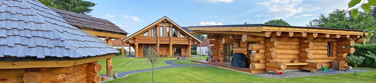 Baupartner Holzbau Rustikal - Blockhäuser