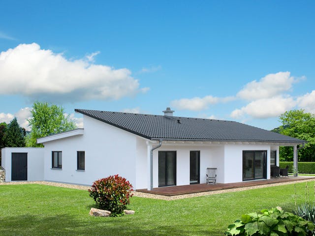 Fertighaus Homestory 196 von Lehner Haus Schlüsselfertig ab 314600€, Bungalow Außenansicht 2