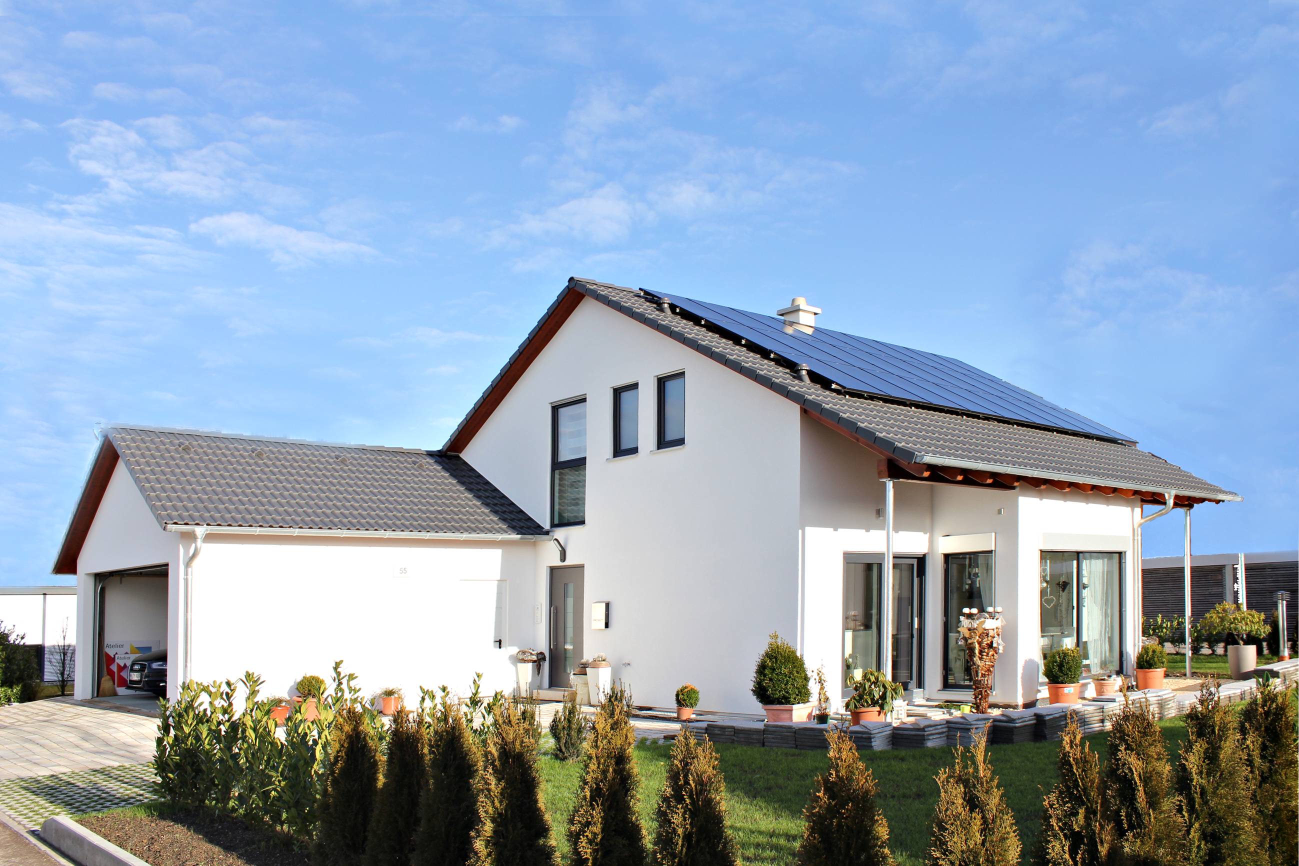 Fertighaus Homestory 267 von Lehner Haus Schlüsselfertig ab 340600€, Satteldach-Klassiker Außenansicht 1