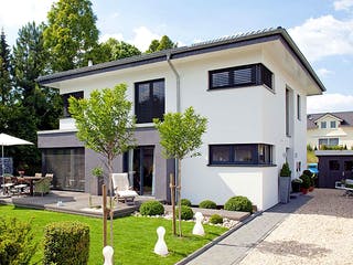 Massivhaus Freiberger von KBS Bau, Stadtvilla Außenansicht 1