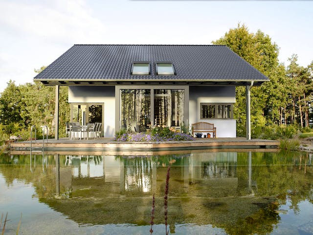 Fertighaus Linear von Meisterstück-HAUS, Satteldach-Klassiker Außenansicht 2