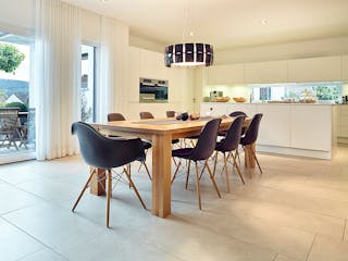 Fertighaus Bungalow Walmdach 167 von LUXHAUS Schlüsselfertig ab 497000€, Bungalow Innenansicht 2