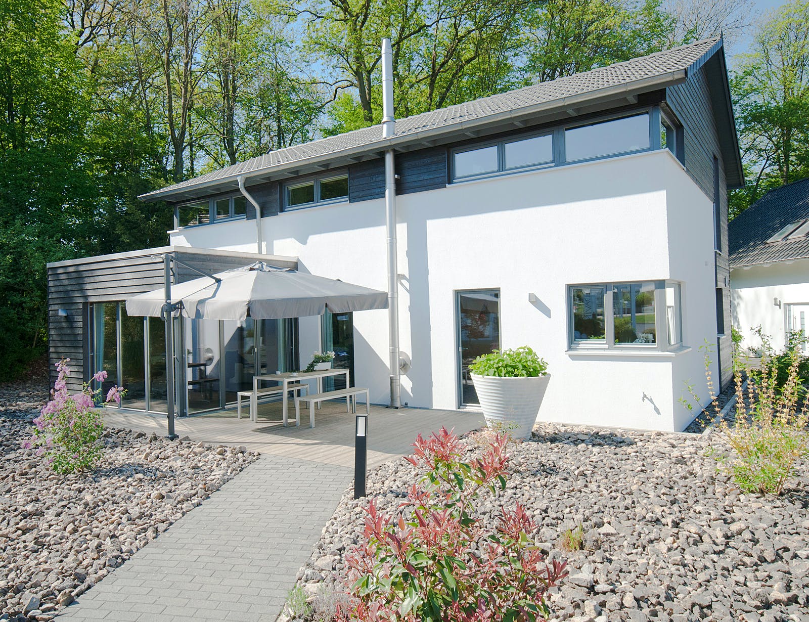 Fertighaus Musterhaus Bad Vilbel - KUBUS Edition Holz von Meisterstück-HAUS Schlüsselfertig ab 459296€, Außenansicht 2