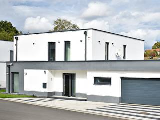 Massivhaus Stylisches Flachdachhaus von RheinMassiv Massivhäuser, Cubushaus Außenansicht 1